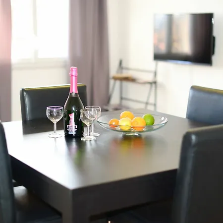 Apartment 3 Bedrooms Compans