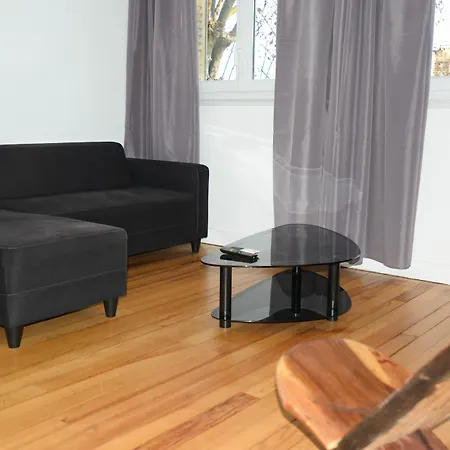 3 Bedrooms Compans